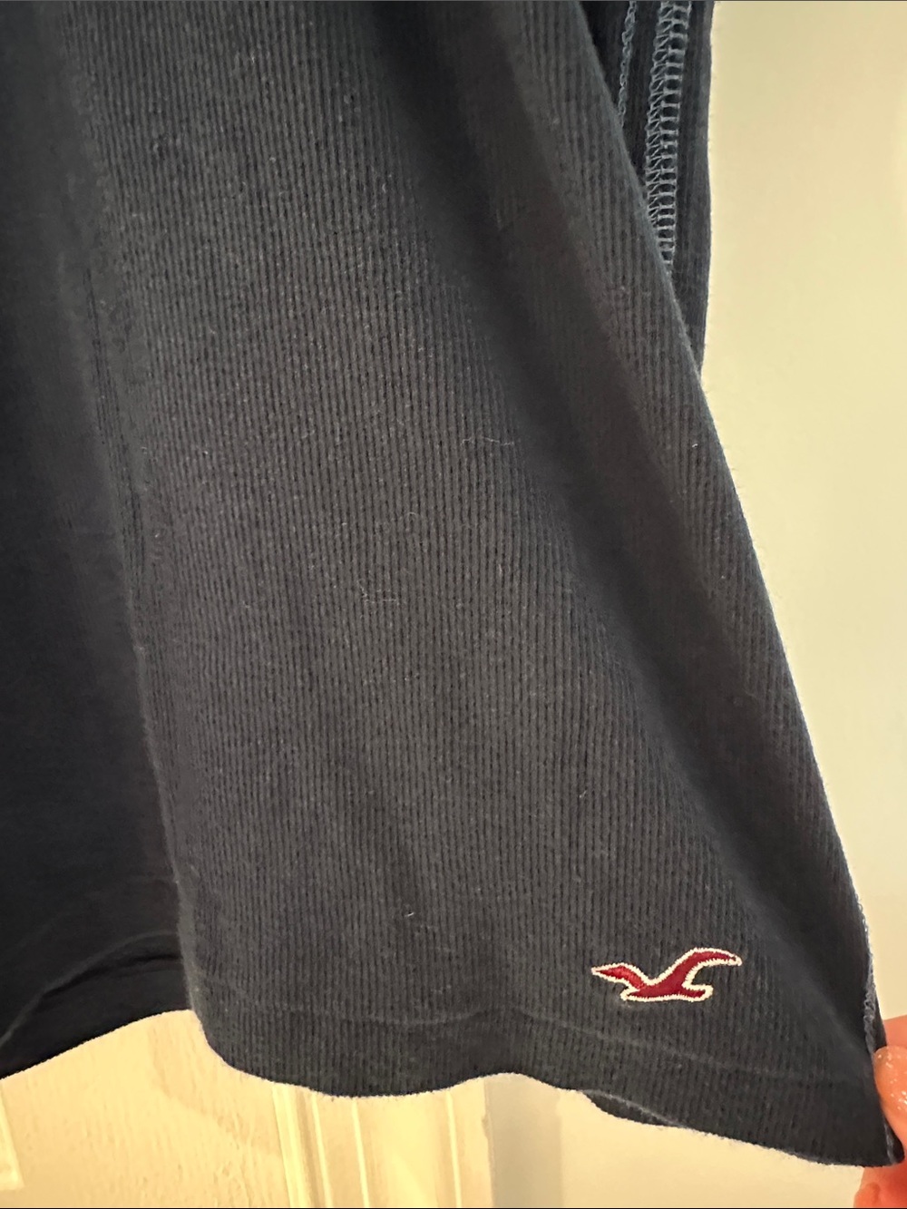 Hollister Classic Navy Crewneck Pullover - Picture 8 of 9